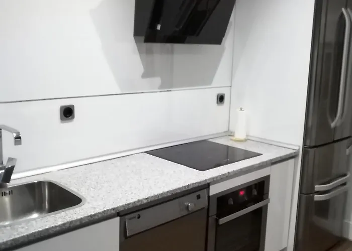 Сasa de vacaciones Centro Castillo 9 *