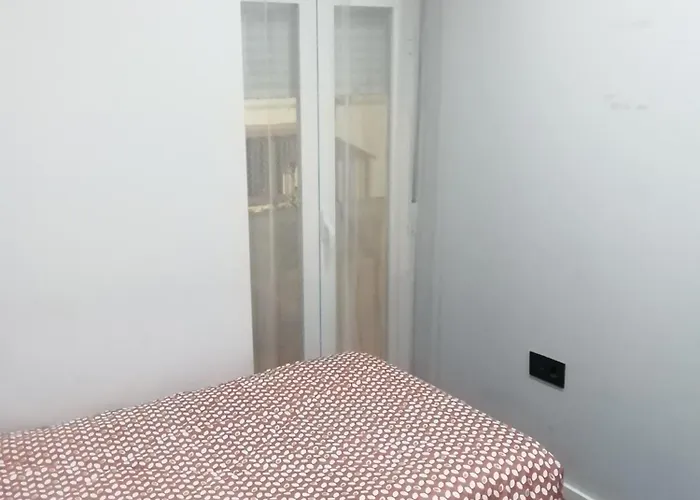 Centro Castillo 9 بيت للعطل Caces