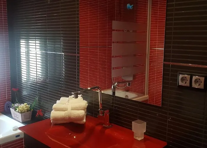 Centro Castillo 9 بيت للعطل Caces