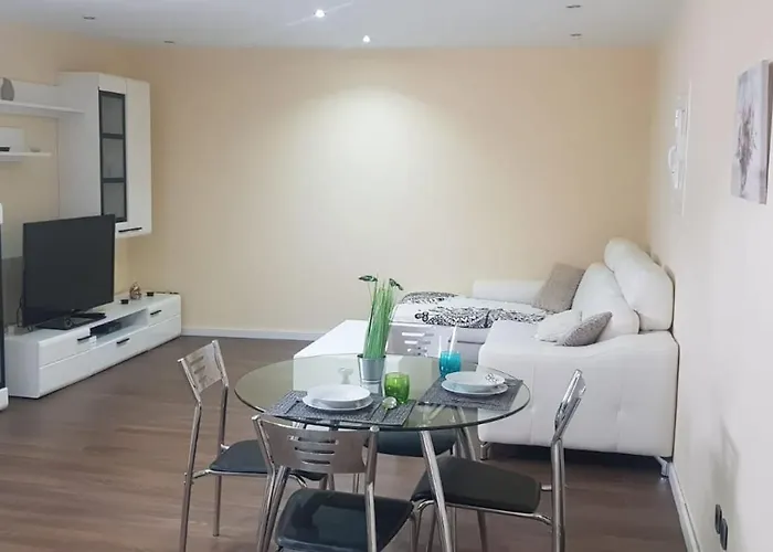 Centro Castillo 9 بيت للعطل